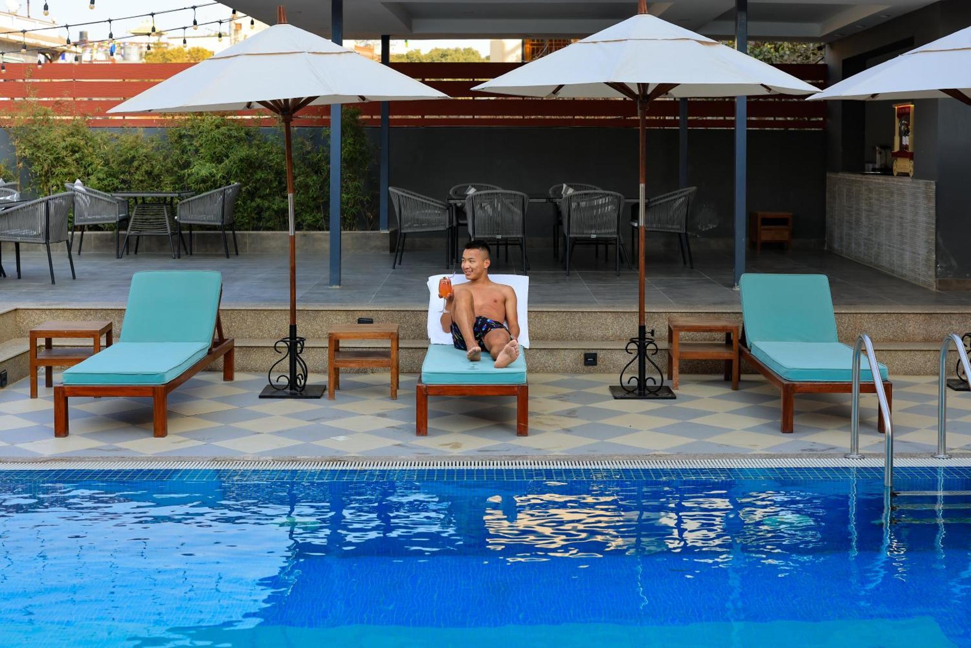 Hotel Dolmaling Kathmandu Bagian luar foto
