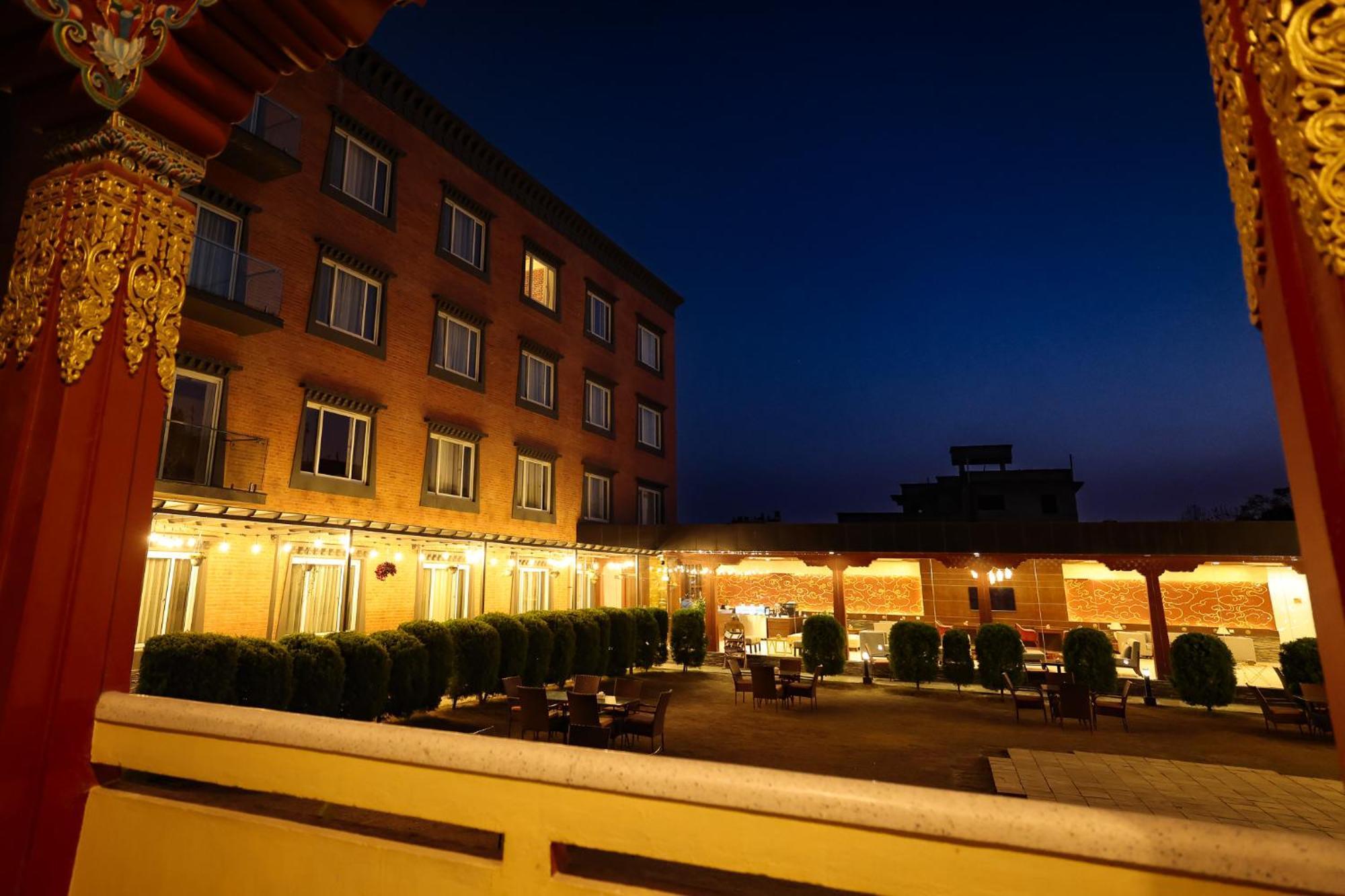 Hotel Dolmaling Kathmandu Bagian luar foto