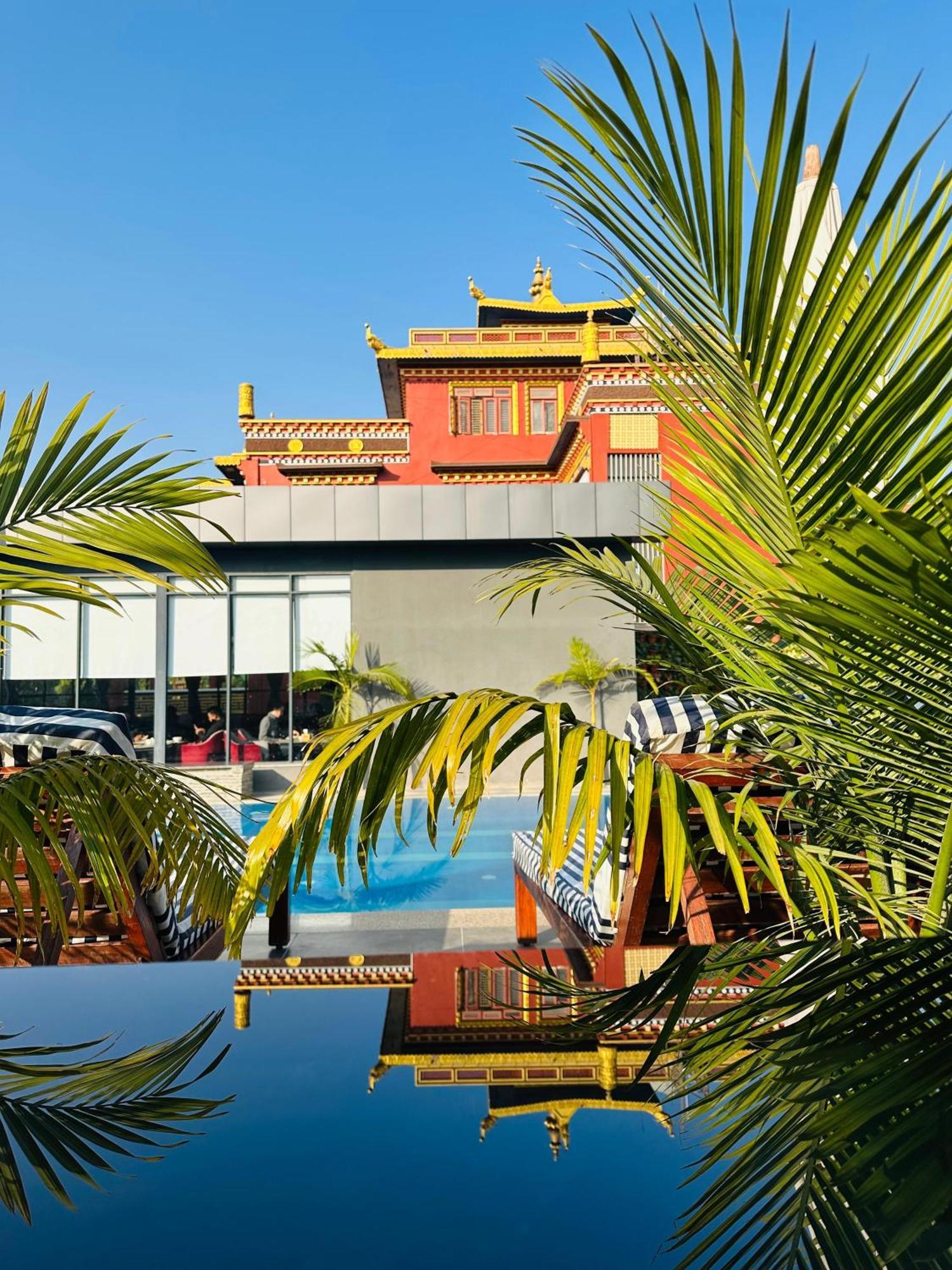 Hotel Dolmaling Kathmandu Bagian luar foto