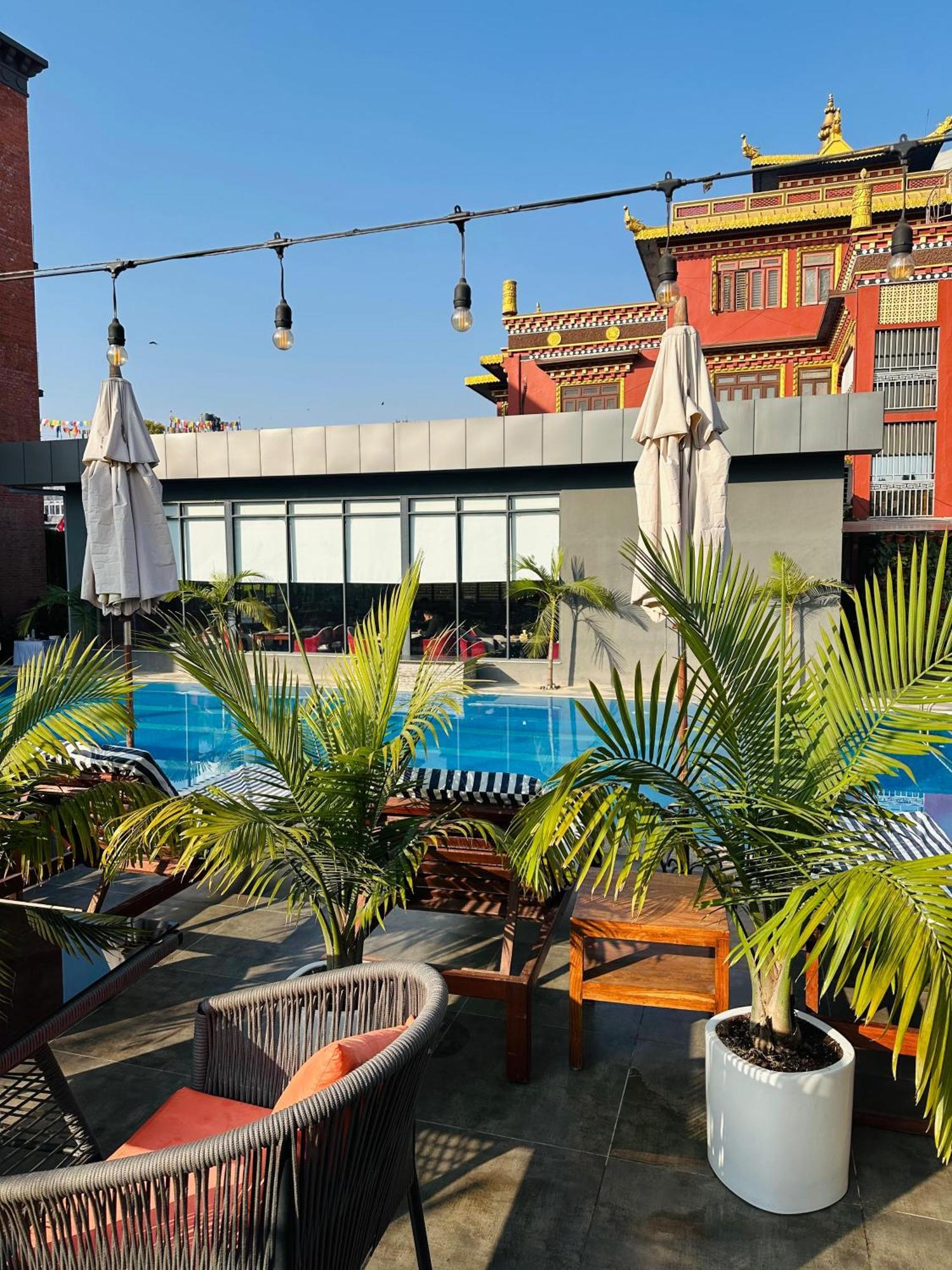 Hotel Dolmaling Kathmandu Bagian luar foto