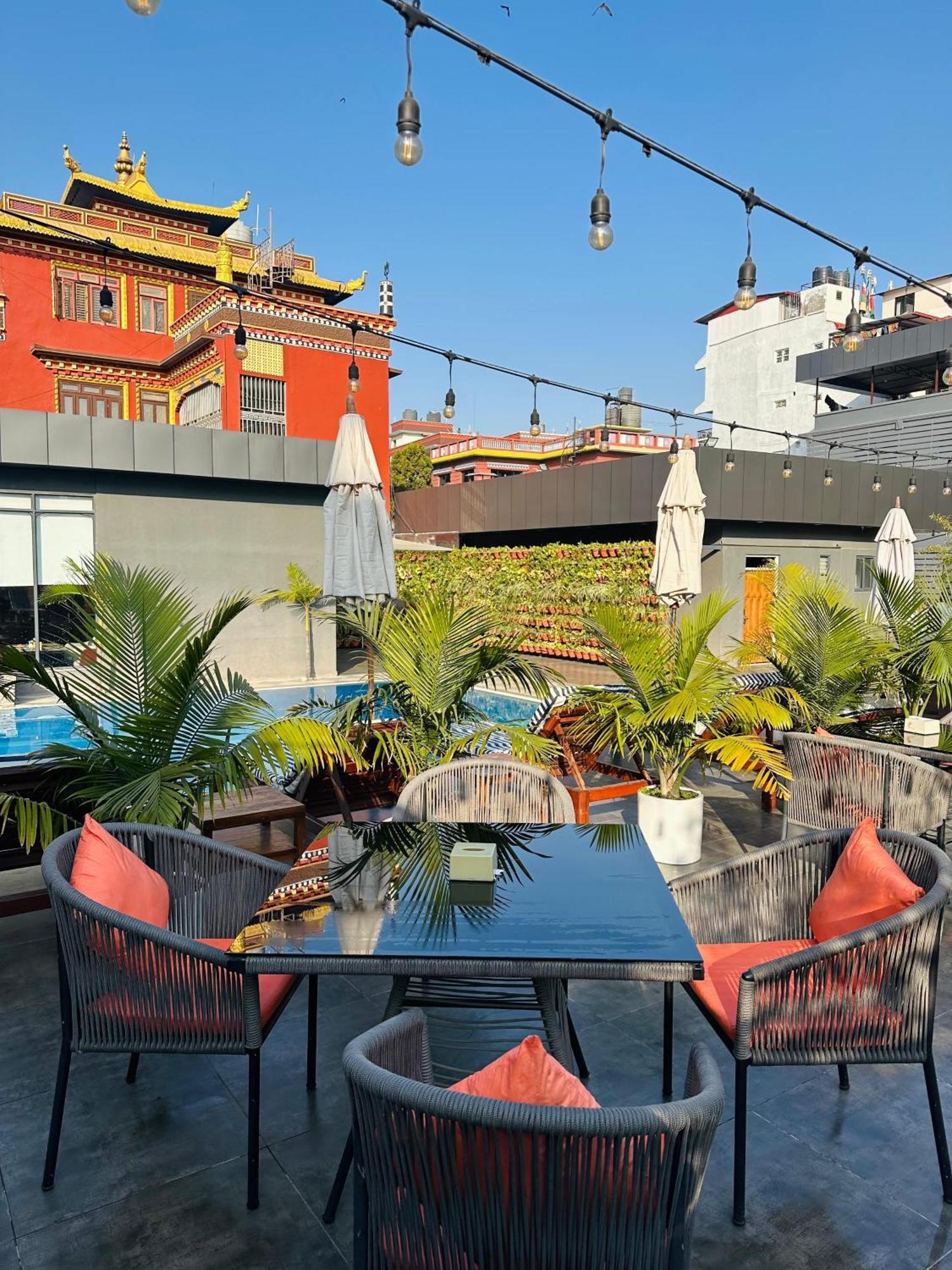 Hotel Dolmaling Kathmandu Bagian luar foto