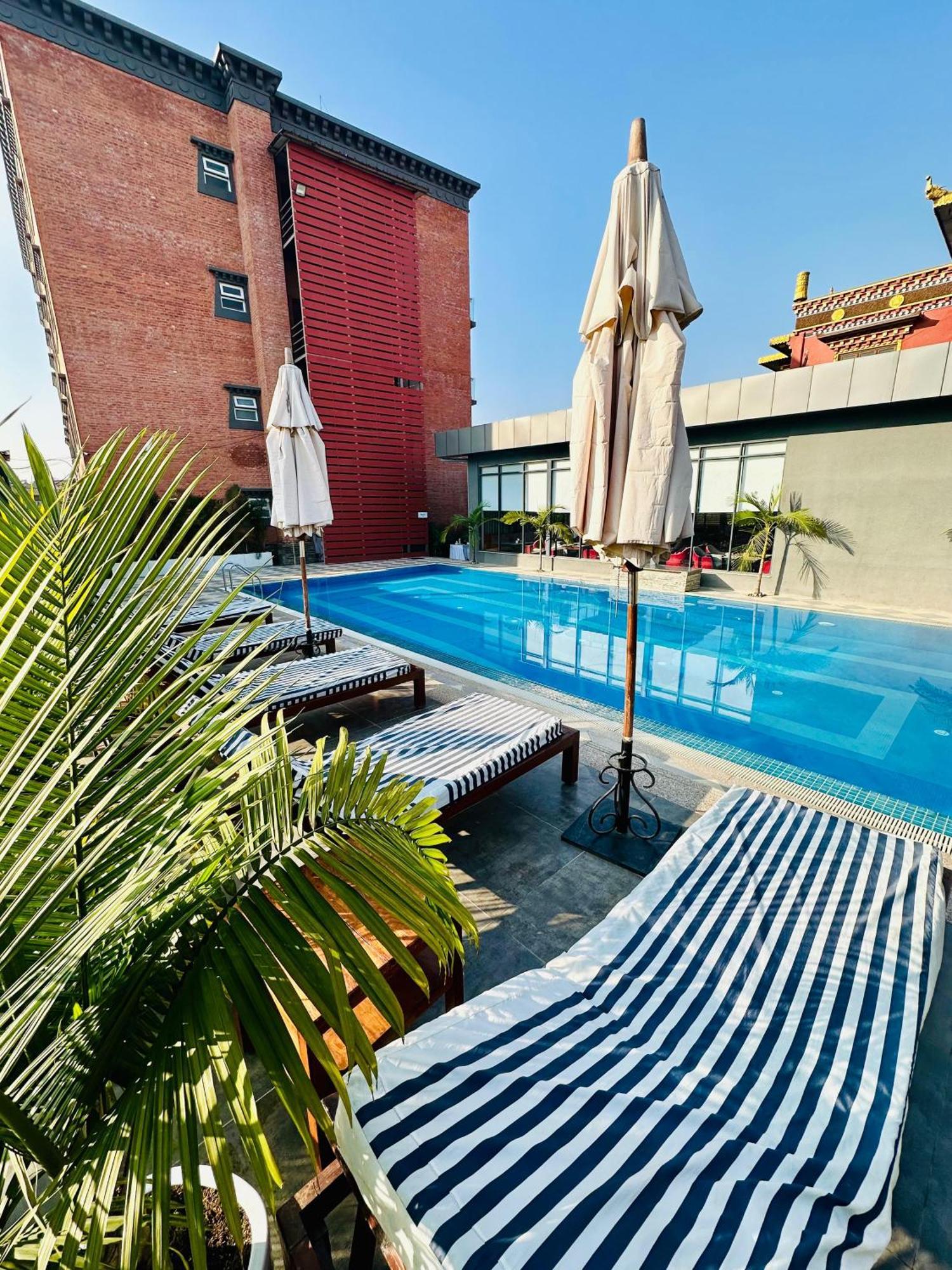 Hotel Dolmaling Kathmandu Bagian luar foto