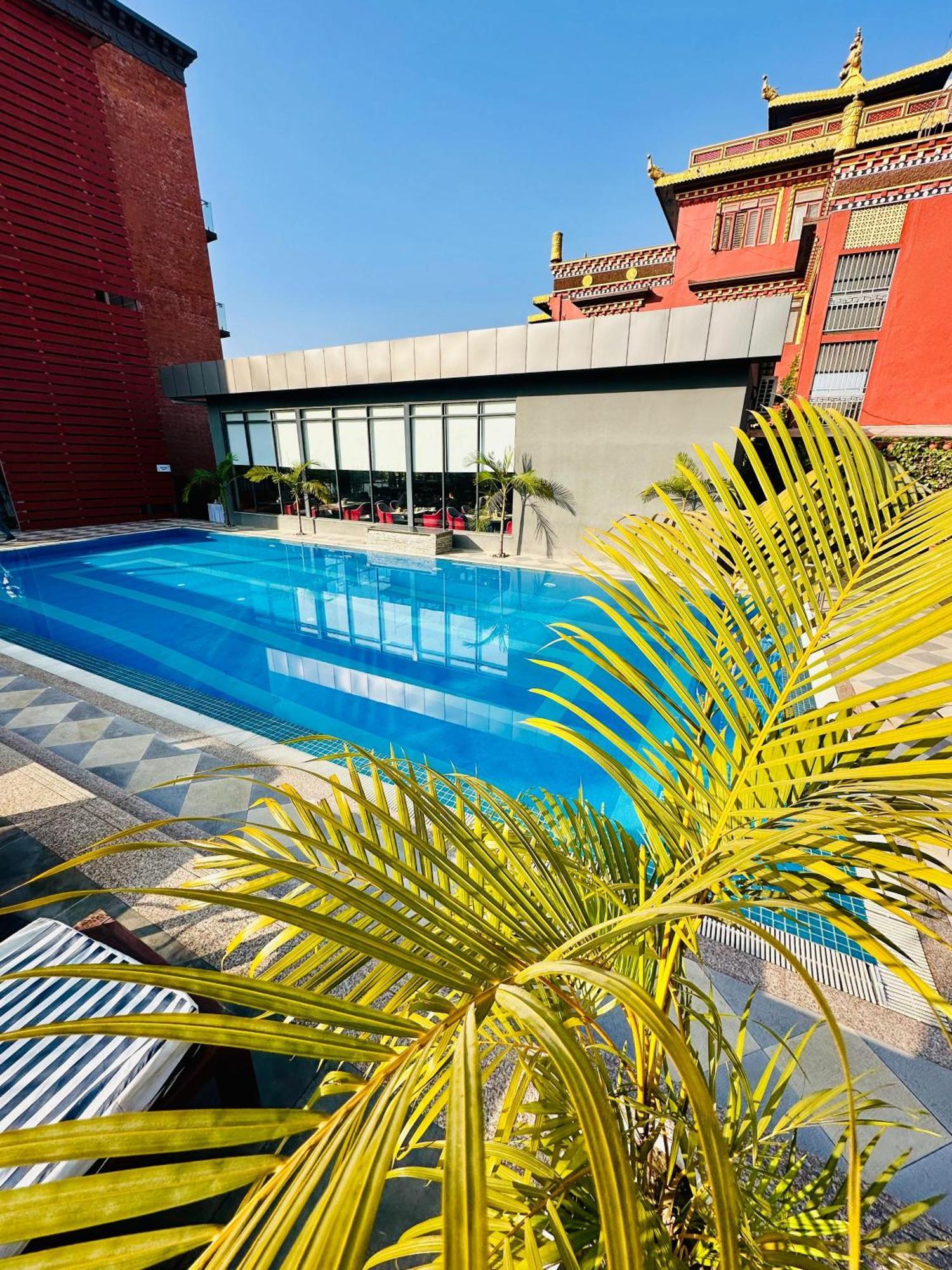 Hotel Dolmaling Kathmandu Bagian luar foto