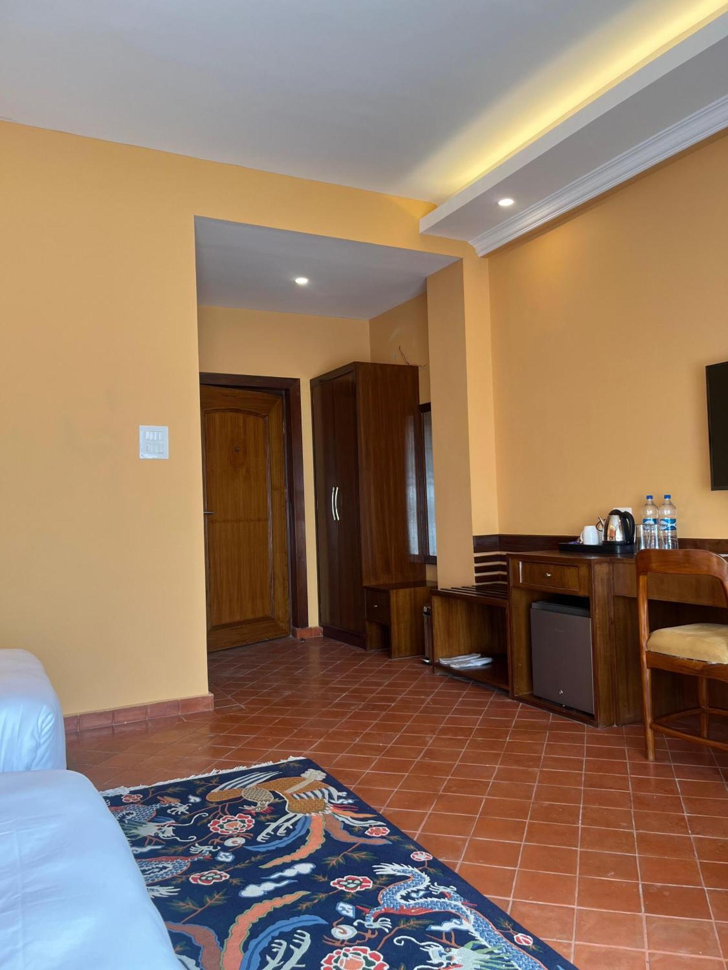 Hotel Dolmaling Kathmandu Bagian luar foto